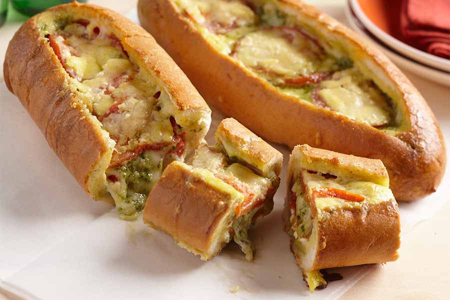 Tomato Pesto Egg Baguette Boats