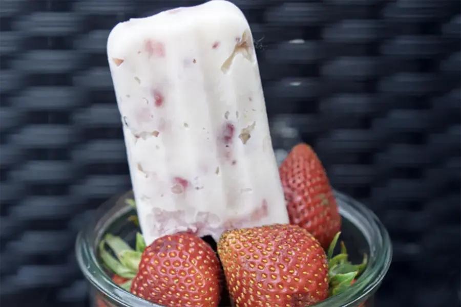 Hi-Protein Strawberry Pudding Pops