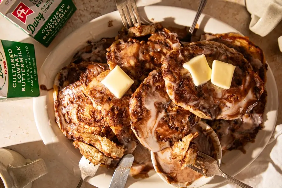 Cinnamon Roll Buttermilk Pancakes