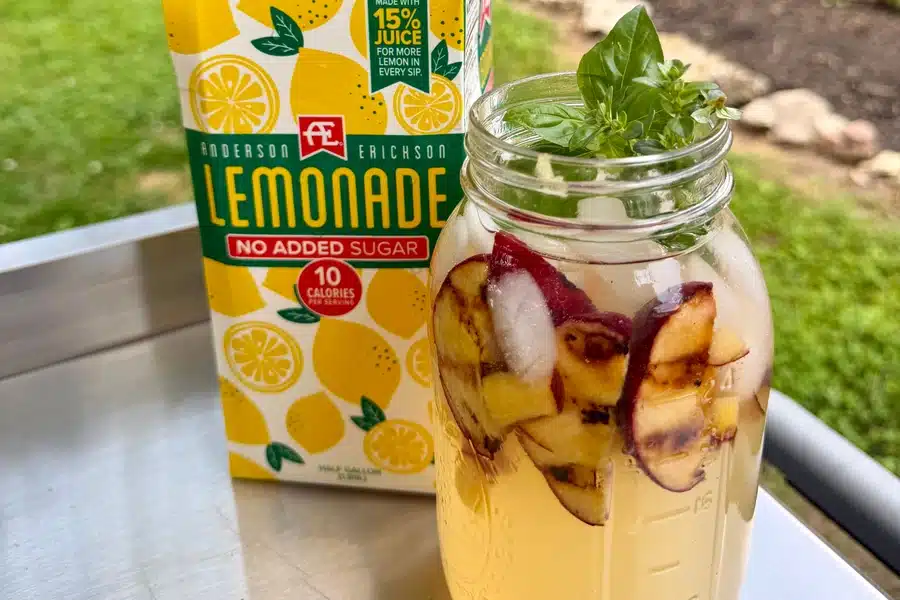 Peach Lemonade Fizz