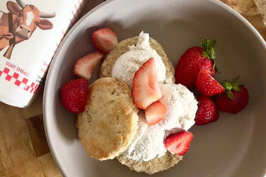 Strawberry Shortcake Sundaes